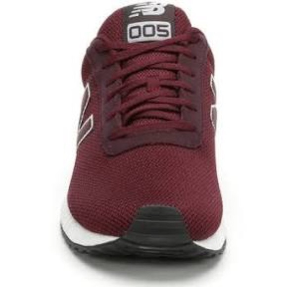 New Balance 005 Training Sneaker, size 10.5D men